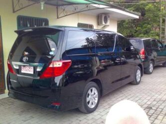 Rent Car Toyota Alphard Di Medan